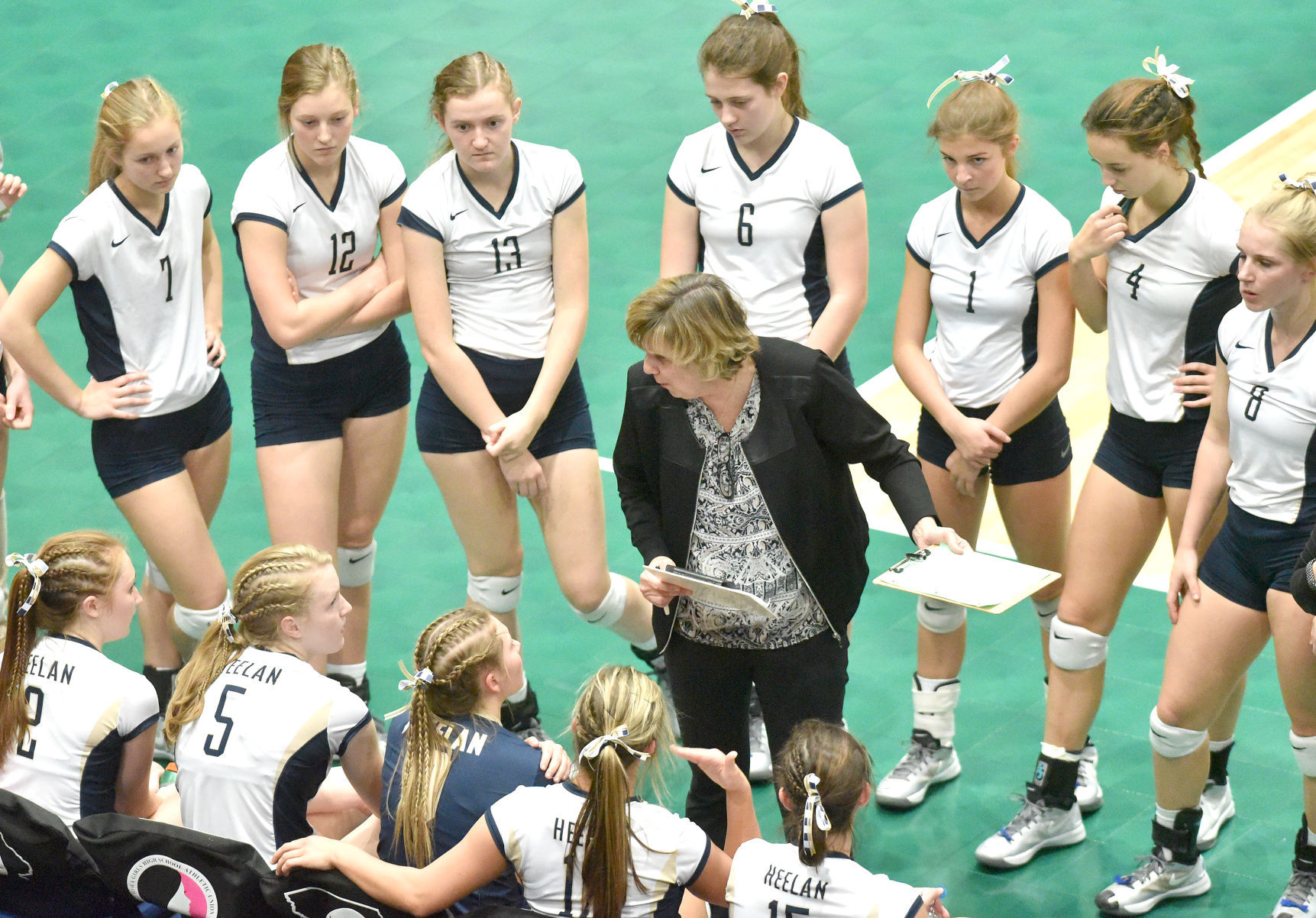 Heelan vs Charles City state volleyball